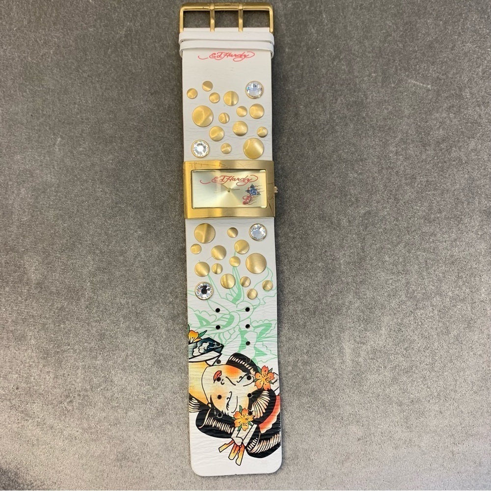 Ed Hardy white rhinestone gold studded thick band rectangular face watch🇨🇦